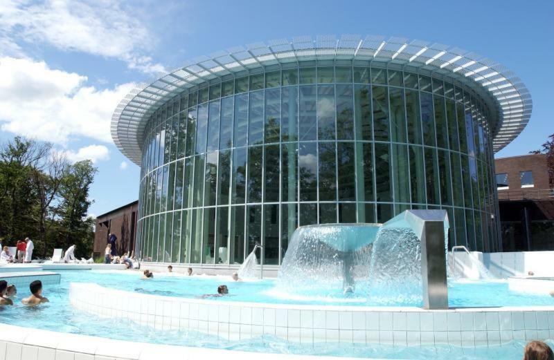 Aux Pieds Des Thermes Spa Extérieur photo